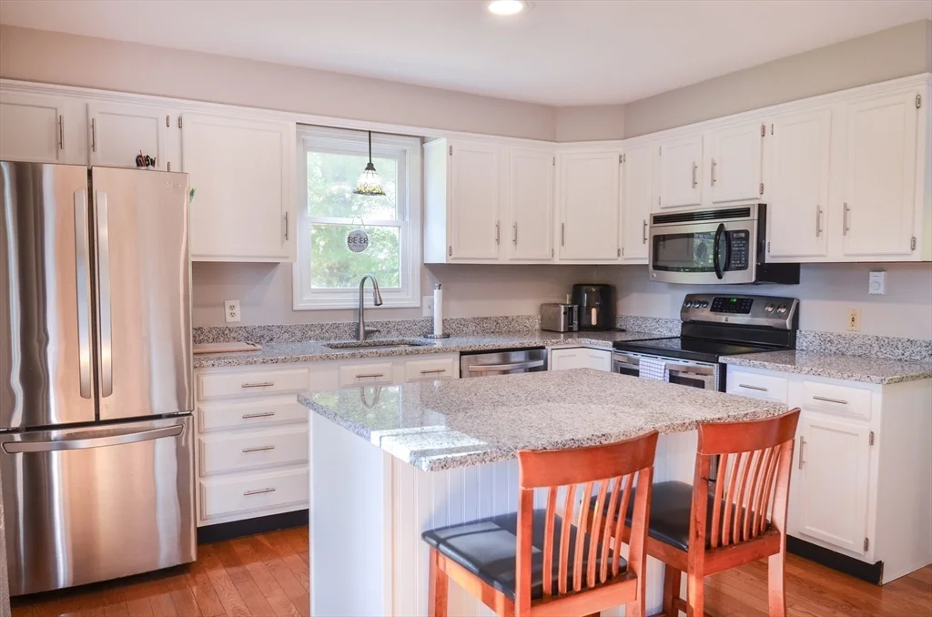 52 Stockton St, Boylston