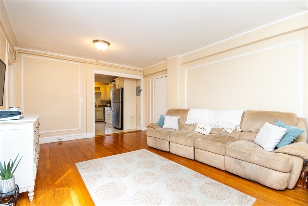 1450 Beacon St, Boston