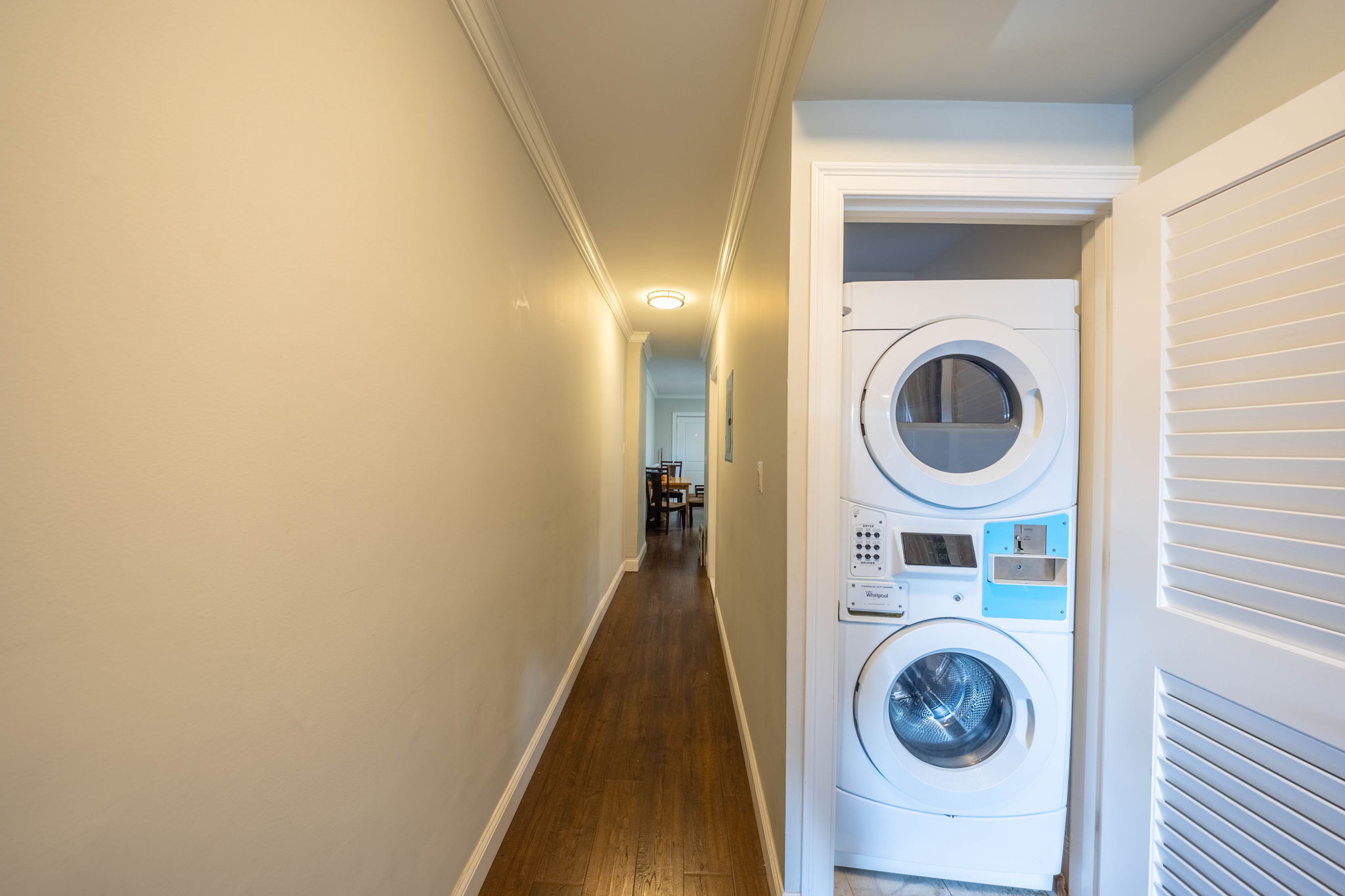 664 Moody St, South Side