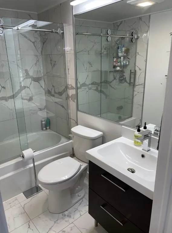 258 Everett St, East Boston