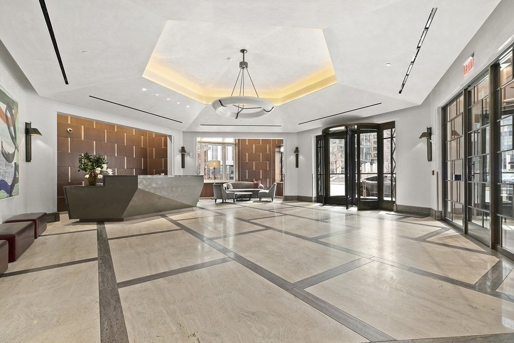 100 Lovejoy Wharf, North End