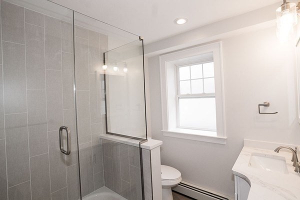 92 Ocean Ave, Swampscott