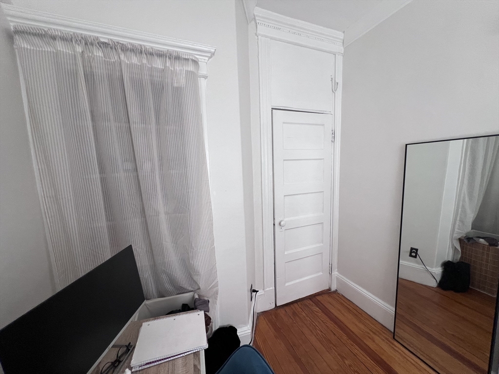 26 Irving St, Beacon Hill