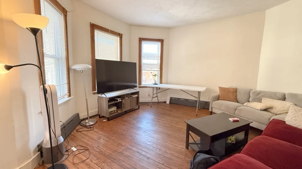 26 Darling, Mission Hill