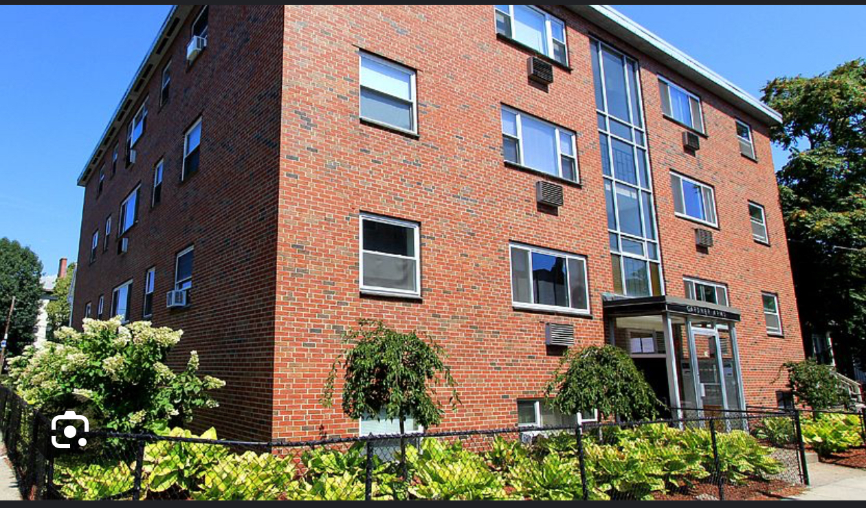 34 Gardner St, Allston