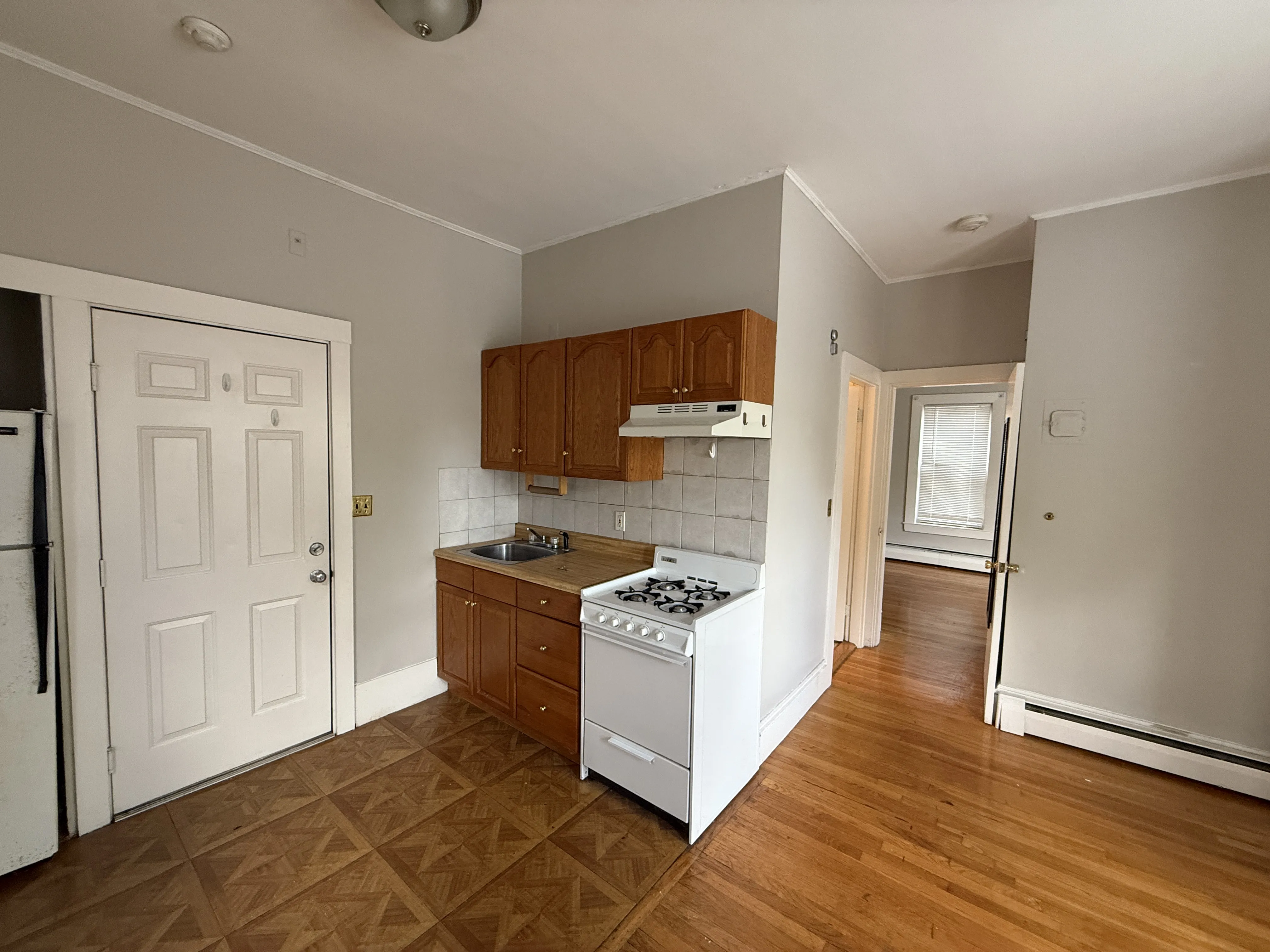 220 Banks St, Riverside