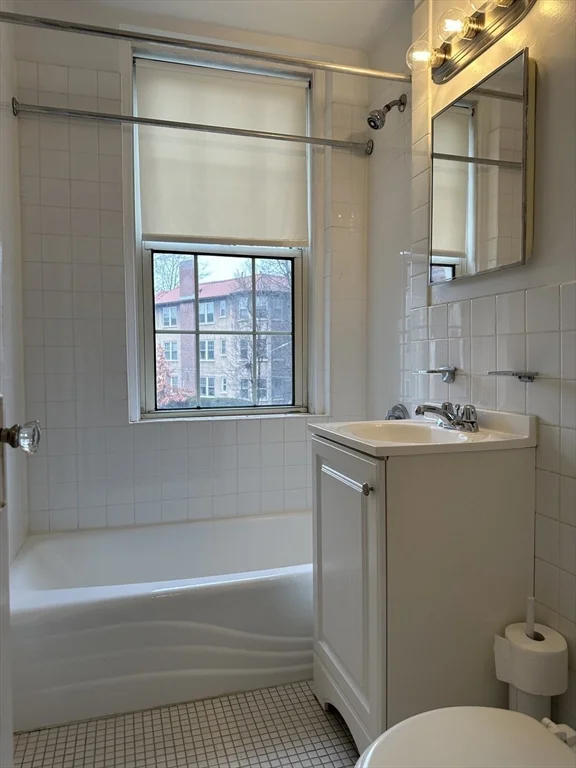 1 Craigie, Harvard Square