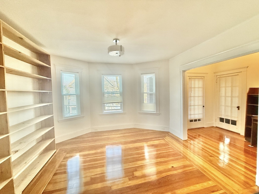 25 Hollis, North Cambridge