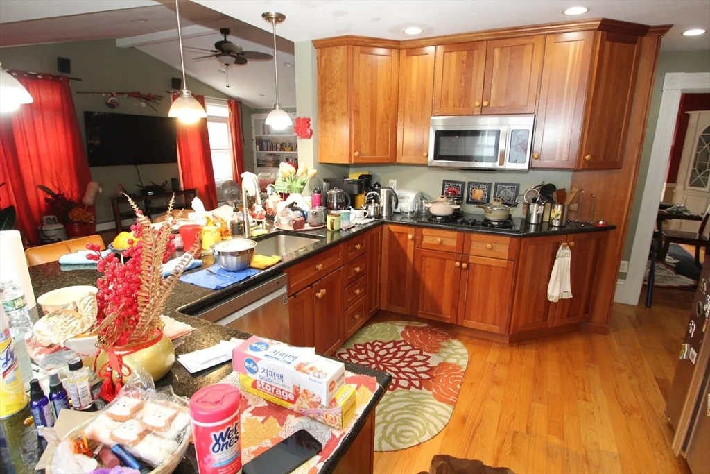 24 Arlington Rd, Woburn