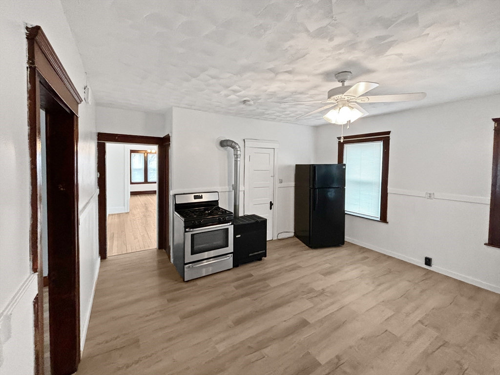 3 Henderson Ave, Worcester
