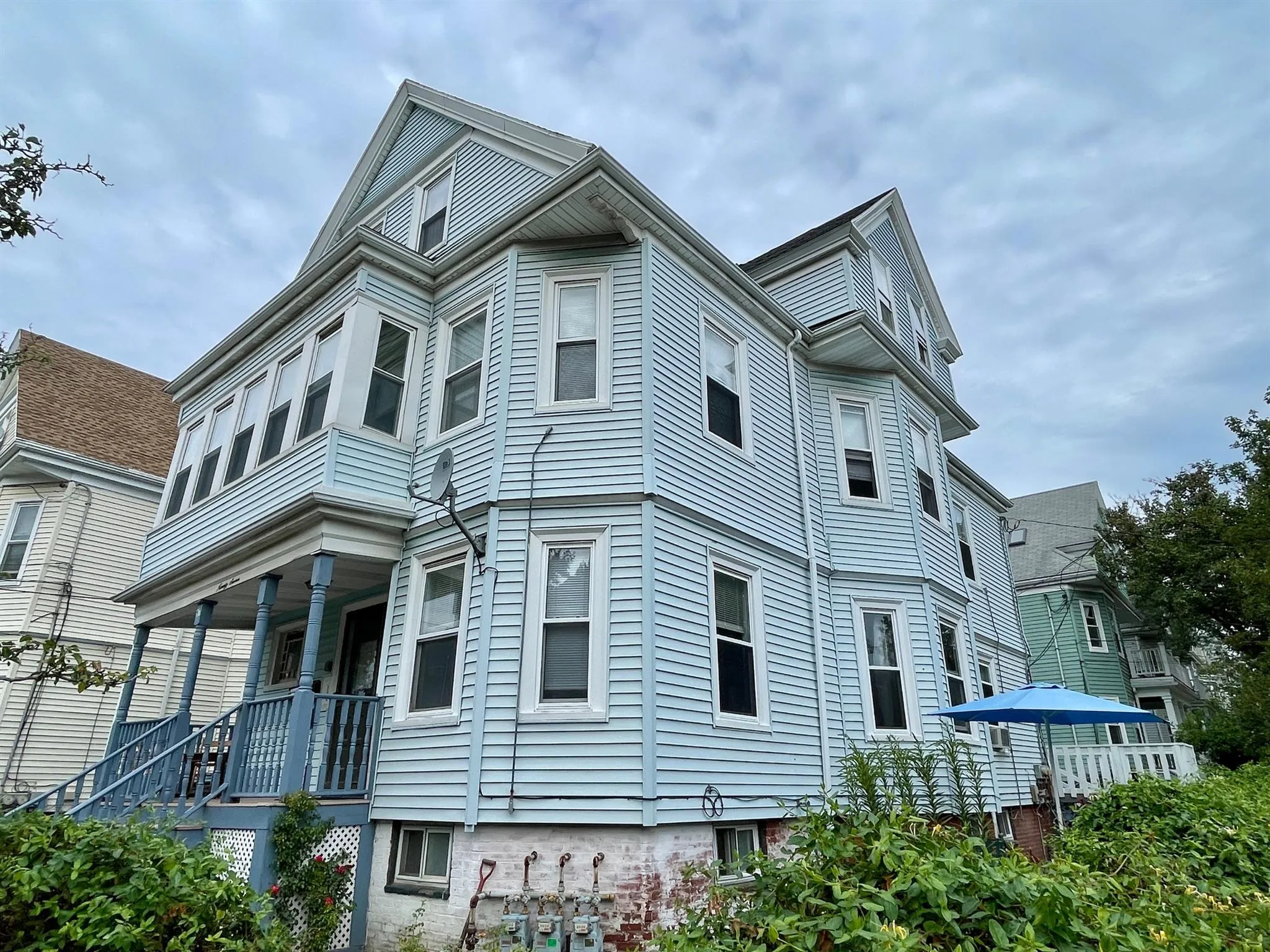 97 Morrison Ave, Powder House Square