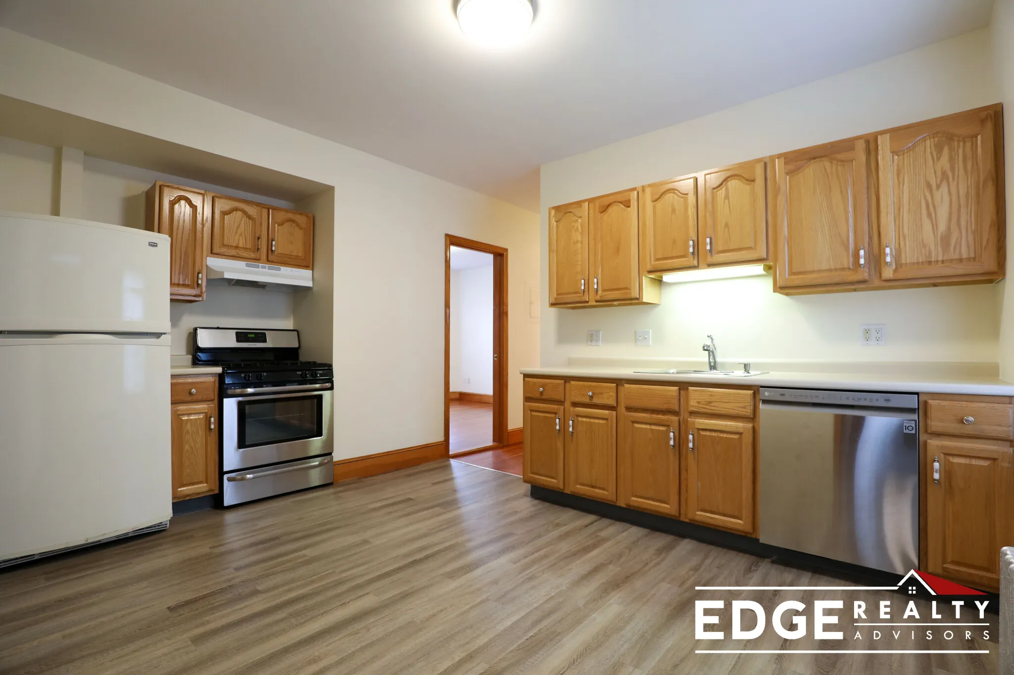 12 Montcalm Ave, Oak Square