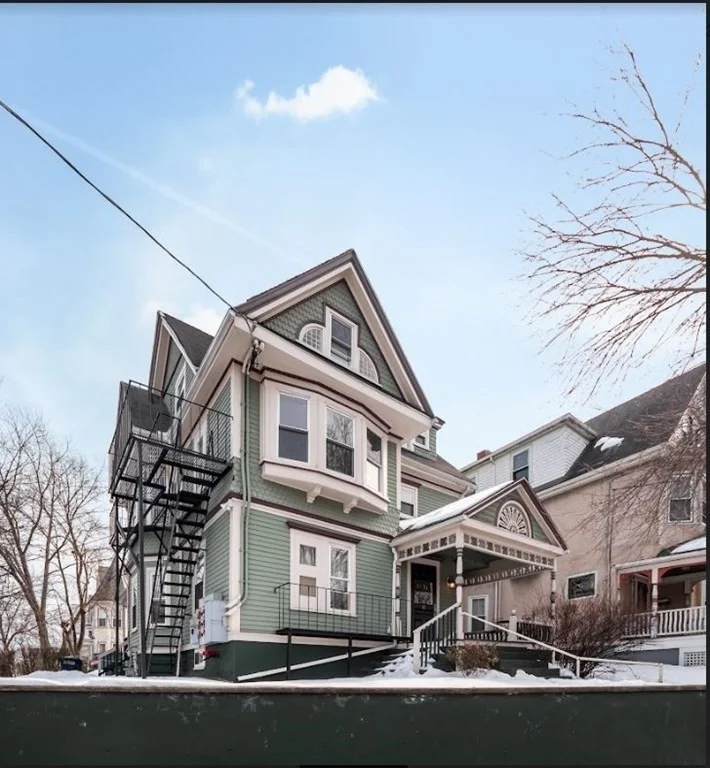 97 College Ave, Powder House Square