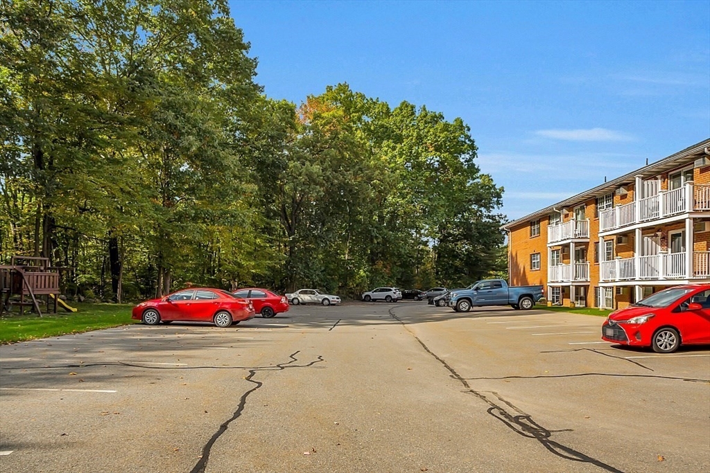 49 Leonard Rd, Boxborough