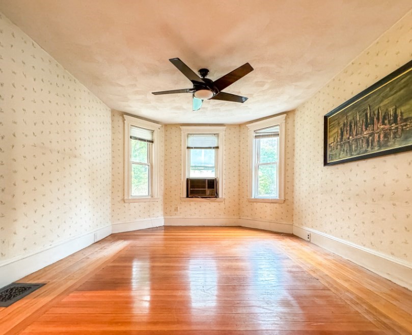 222 Fellsway West, Medford