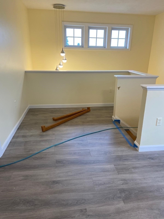 5 Eagle Dr, Shrewsbury