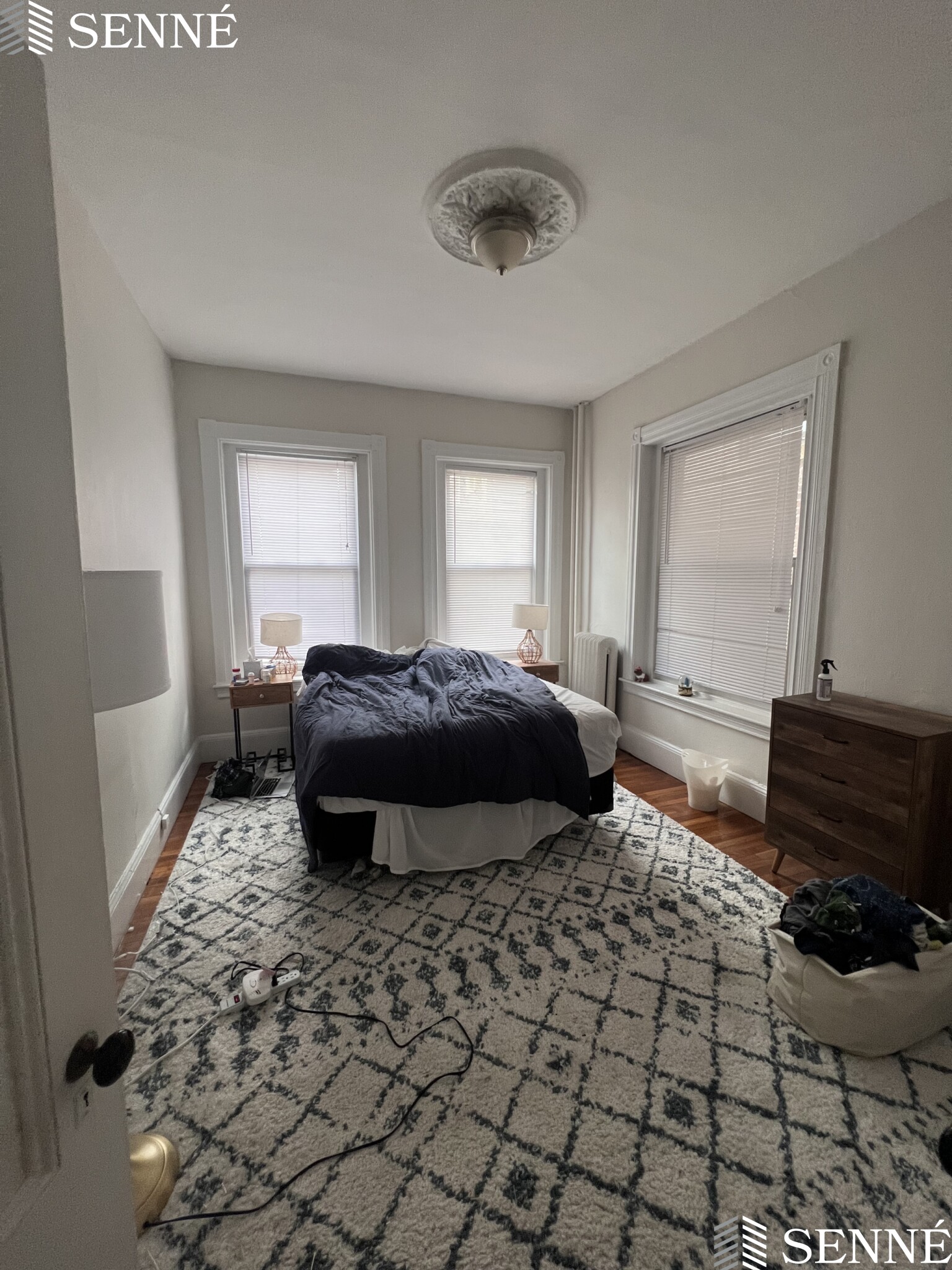 891 Massachusetts Ave, Mid-Cambridge