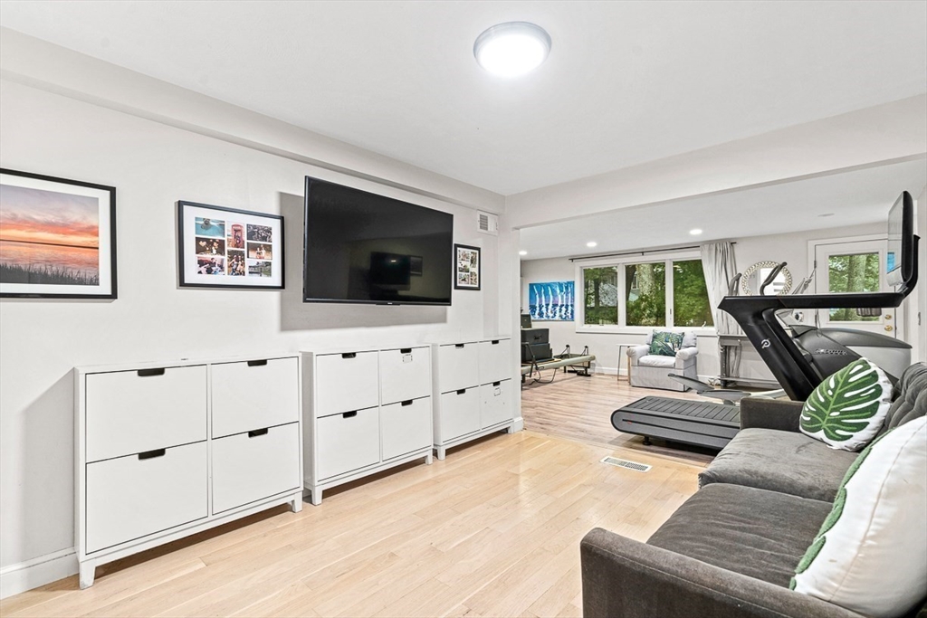 44 Rowena Rd, Newton