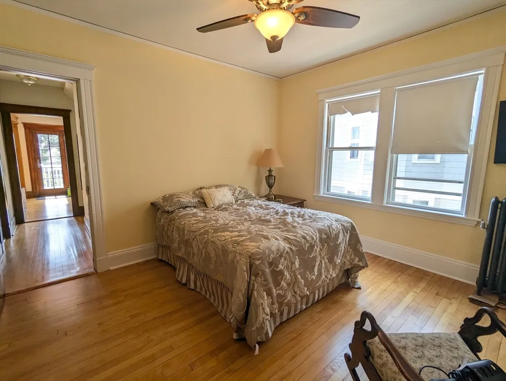 17 Commonwealth Rd, Watertown