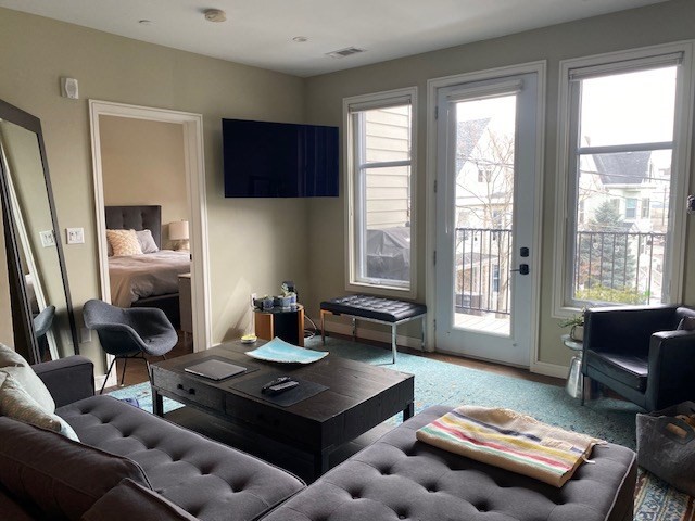 45 Burnett St, Jamaica Plain