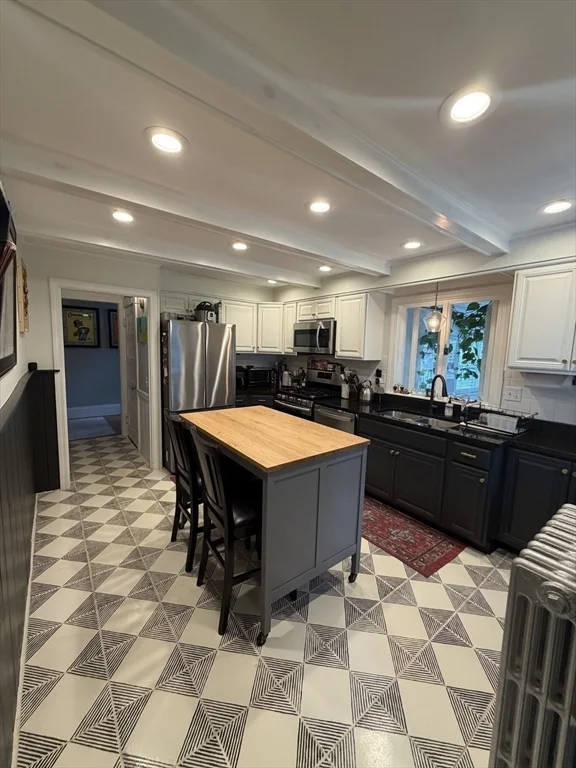 17 Daniels St, Hopedale
