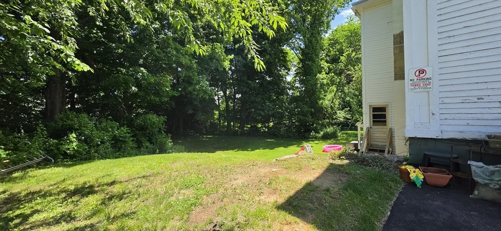 16 Central St, West Brookfield