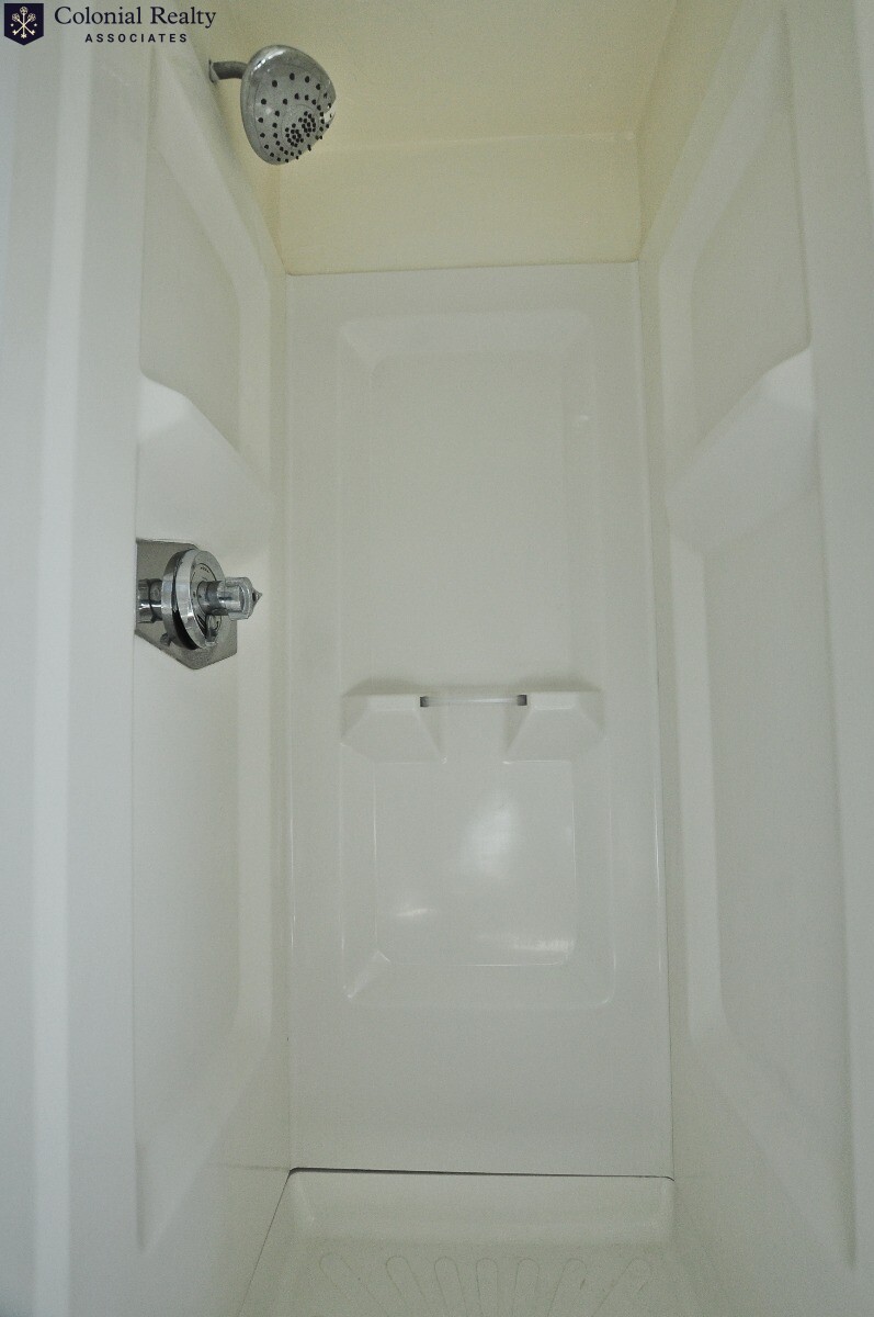 9 Grimes St, South Boston