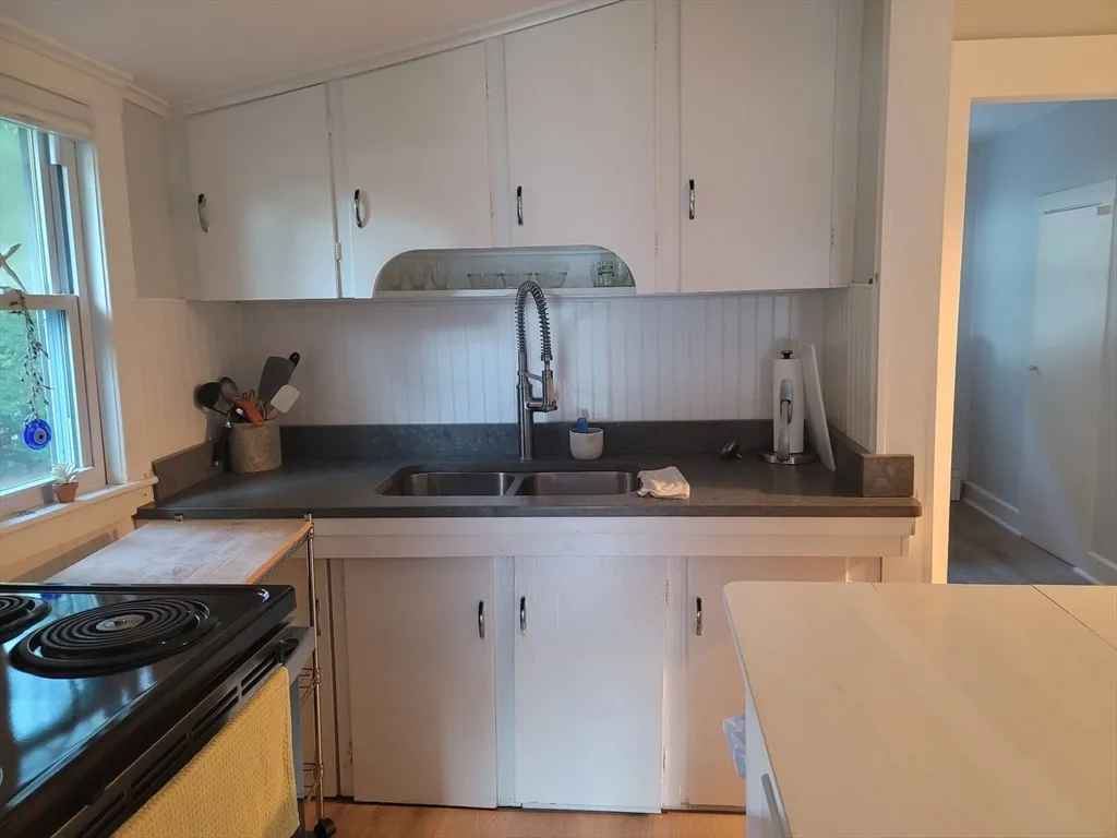 24 Pattison Ave, Dudley