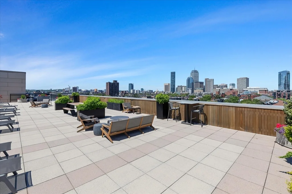 1313 Washington, South End