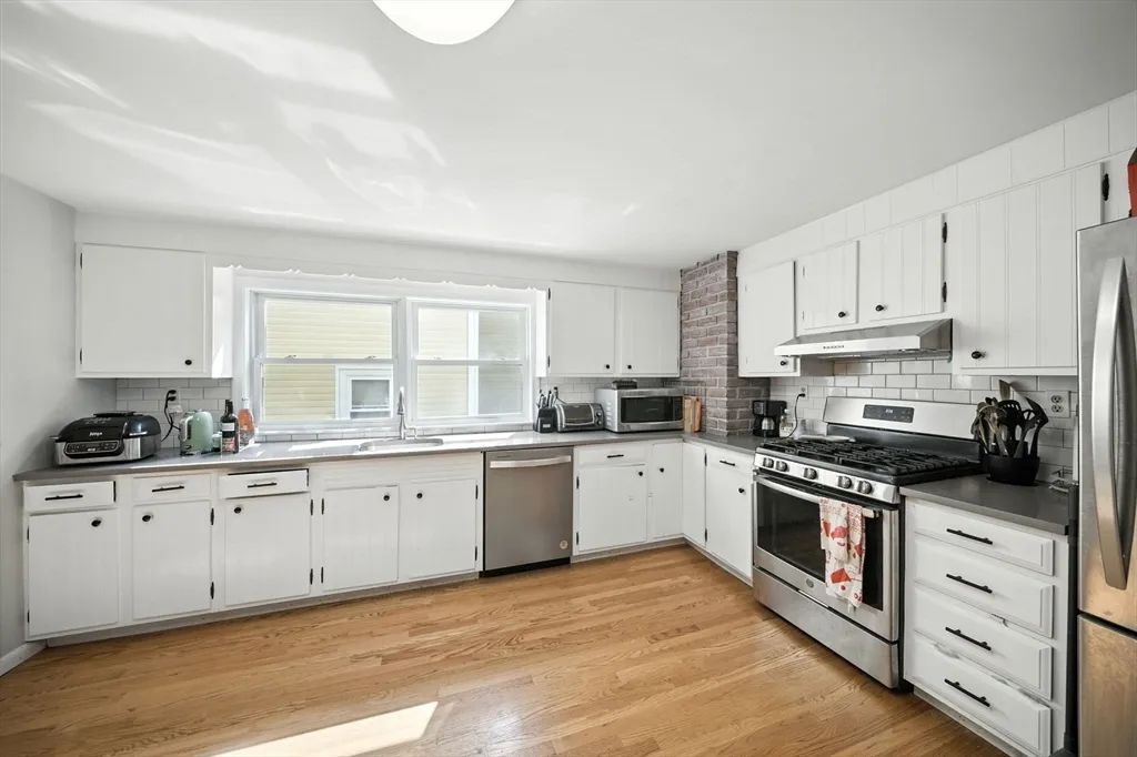 57 Newbury St, Teele Square