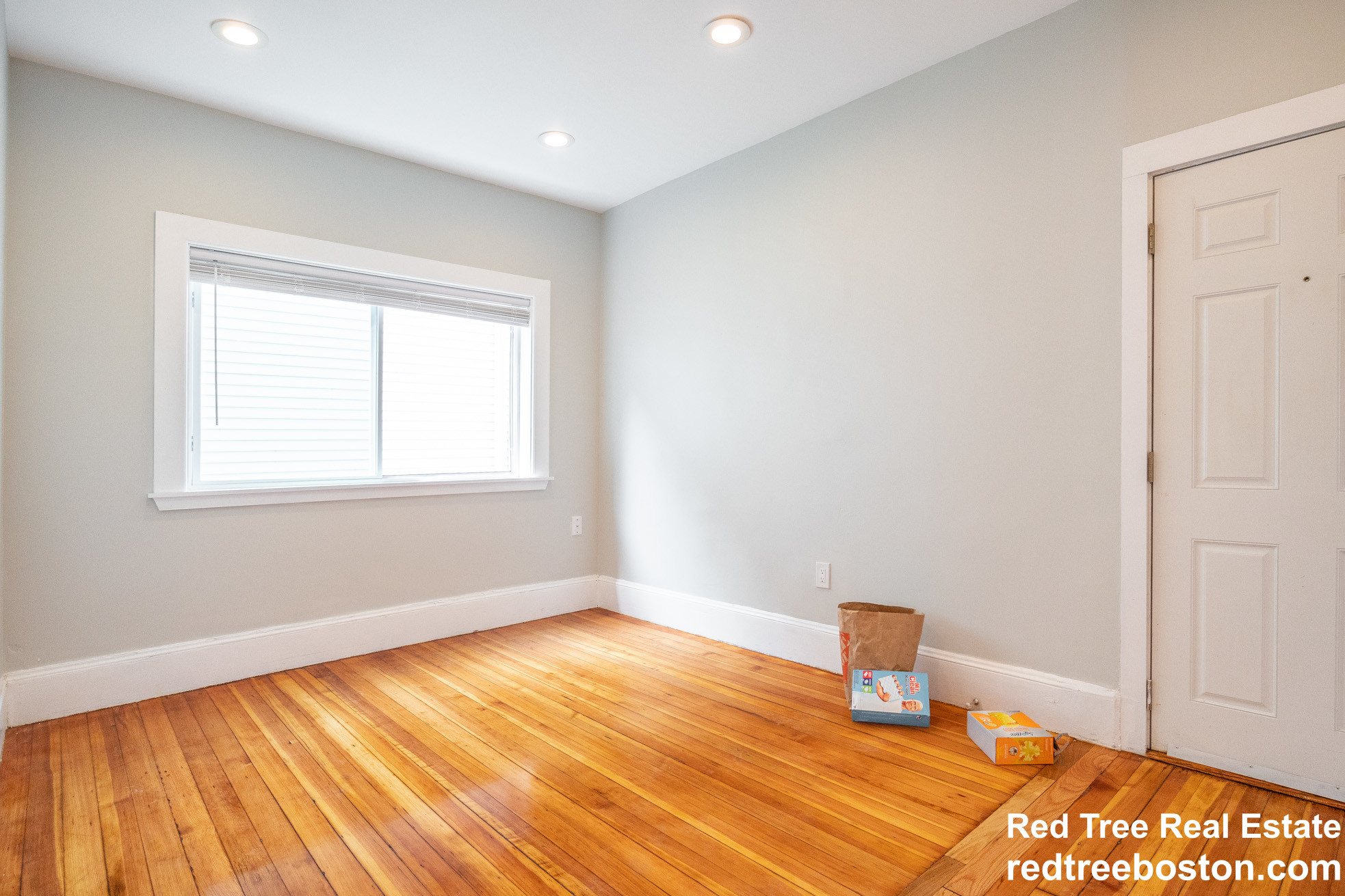 164 Hyde Park Ave, Jamaica Plain