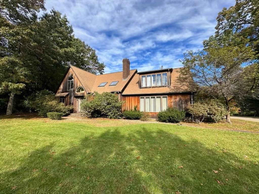 42 Pine Acres Rd, Foxboro