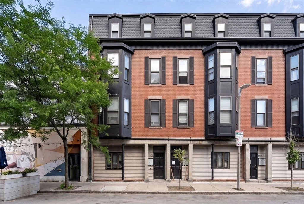 148 F St, South Boston