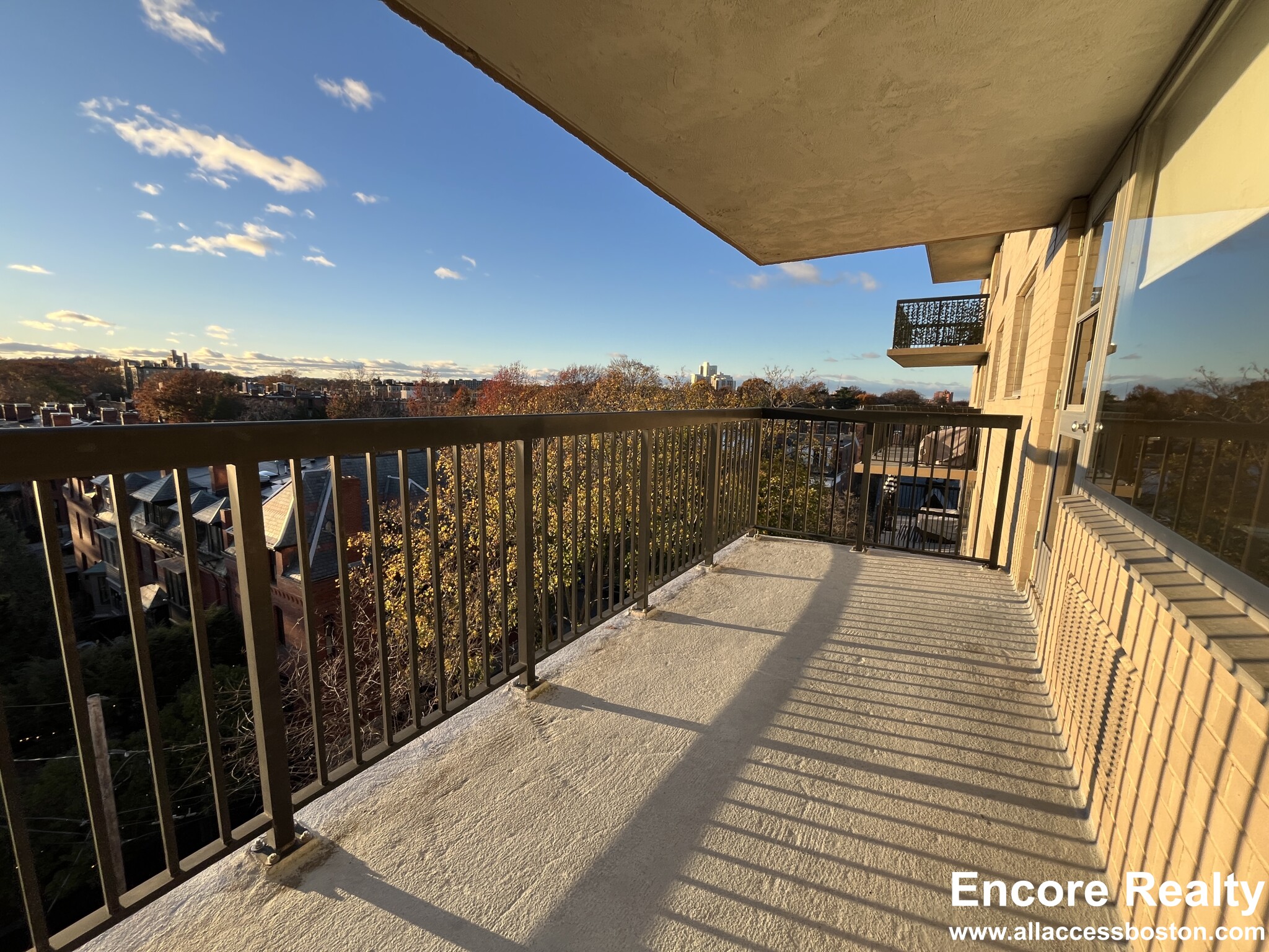 101 Monmouth St, Longwood