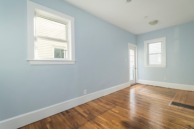 98 Elm St, Somerville