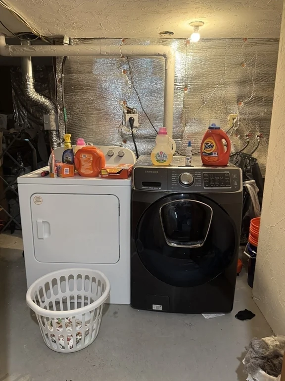 909 Pleasant St, Weymouth