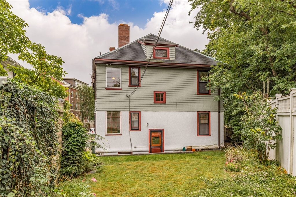 375 Mt Auburn, West Cambridge