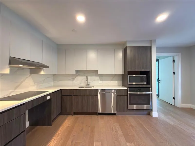 9 Central St, Spring Hill