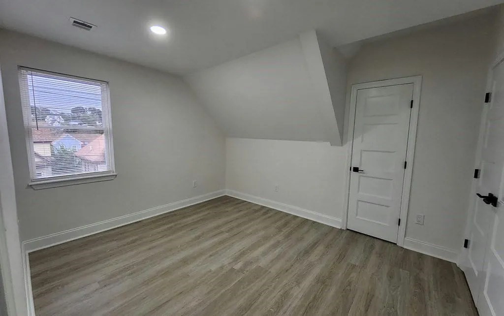 6 Harding Ave, West Everett