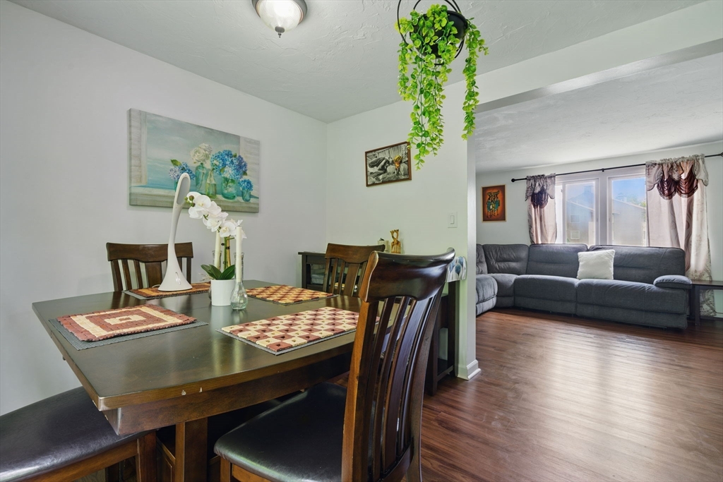 125 Chapin Rd, Hudson