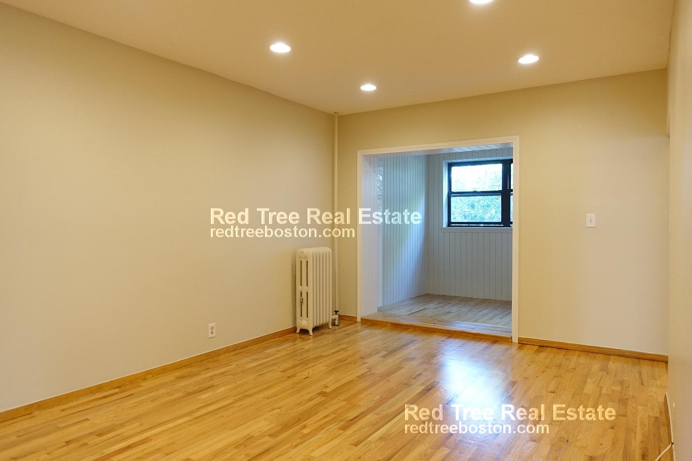 317 Summit Ave, Brighton