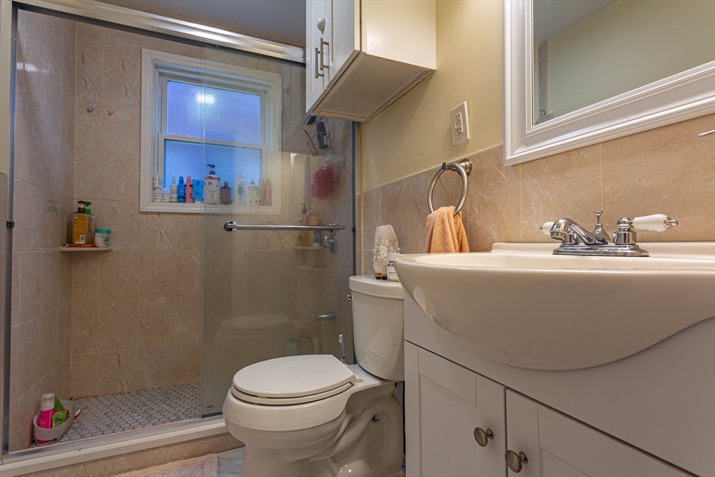 58-60 Colborne Rd, Boston