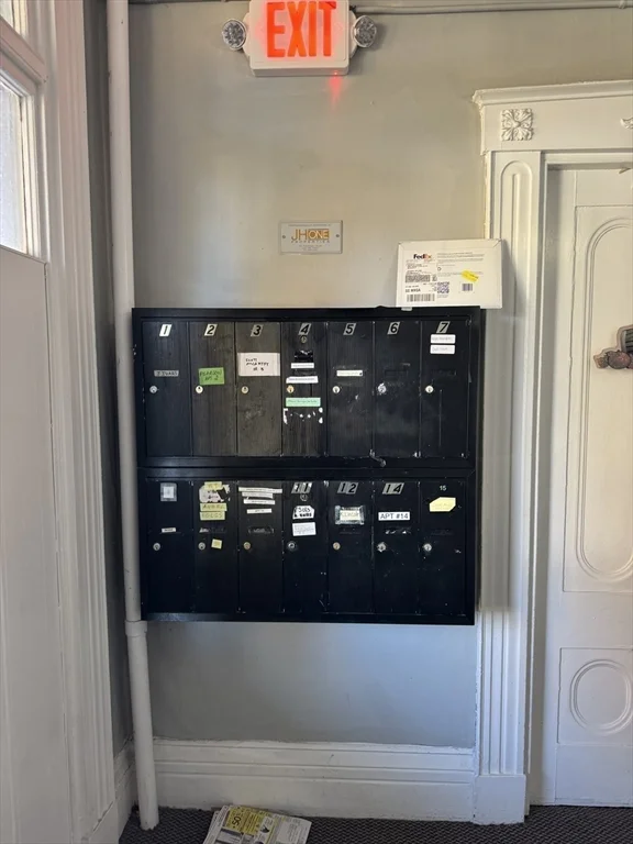 286 South Main St, Bradford