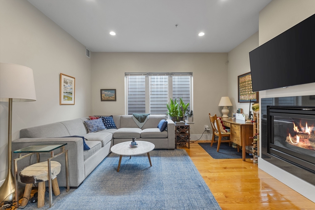 200 Silver St, South Boston