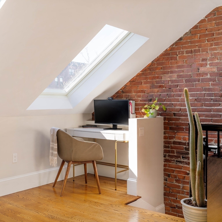 462 Shawmut, South End