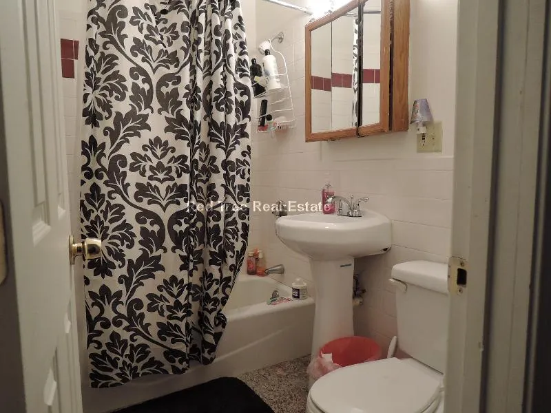 27 Egremont Rd, Brighton