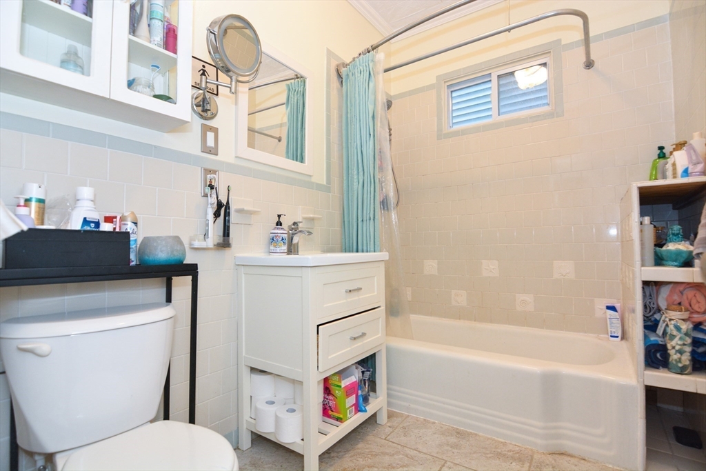 258 E Cottage St, Dorchester