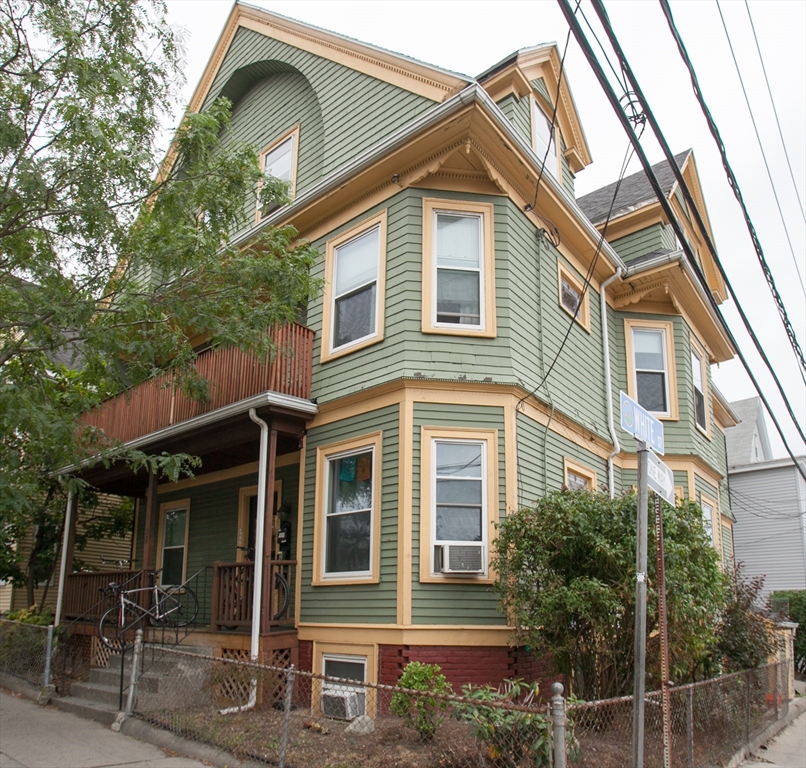 98 Elm St, Somerville