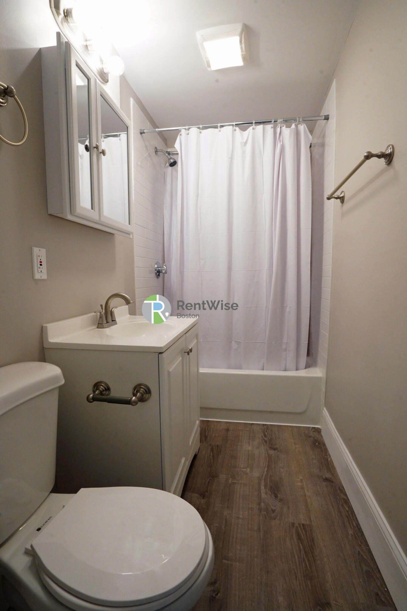 15 Carol Ave, Brighton