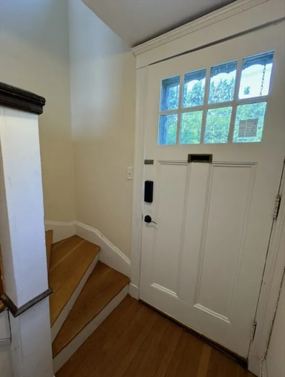 124 Langley Rd, Newton